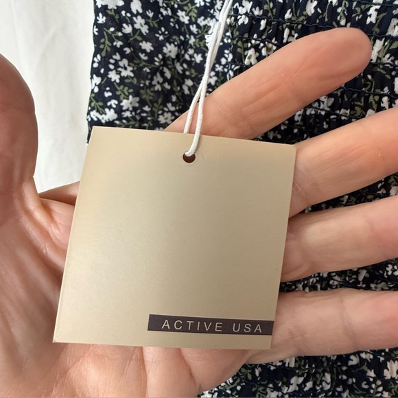 NWT Active USA Women's L 17" PTP STRETCHY Melon Sleeve Accordion Back w/ Buttons - Picture 6 of 9